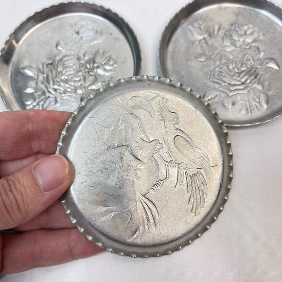 Vintage 7pc Aluminum Beverage Drink Coasters Country Farmhouse Pressed Floral - Picture 4 of 6